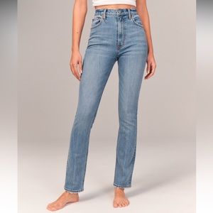 Abercrombie & Fitch 'The 90s Straight Ultra High Rise' Jeans in Medium Wash